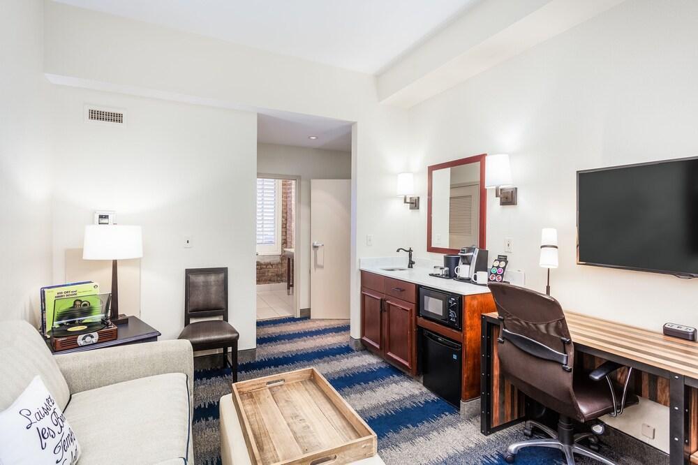 The Mercantile Hotel New Orleans Exterior photo
